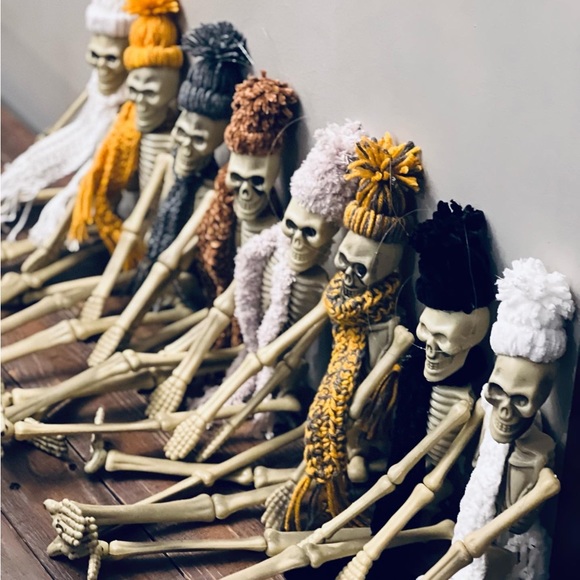 Handmade Fall Skeletons 🍁 - Picture 5 of 5